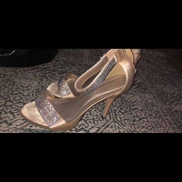 Heels - Picture 2 of 2